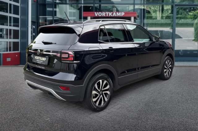Volkswagen T-Cross (2022) thumbnail 5