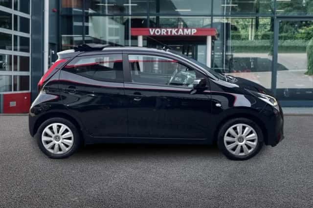 Toyota Aygo (2021) thumbnail 4