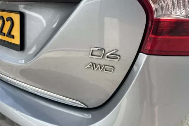 Volvo V60 (2015) thumbnail 6