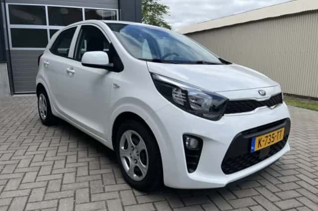 Kia Picanto (2021) thumbnail 5