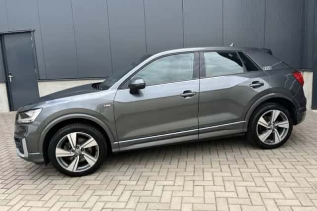 Audi Q2 (2017) thumbnail 2