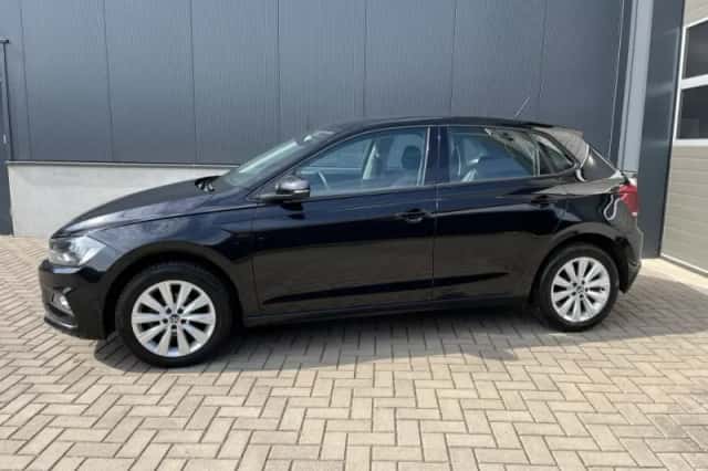 Volkswagen Polo (2021) thumbnail 2