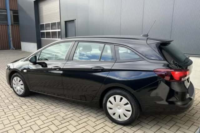 Opel Astra (2020) thumbnail 3