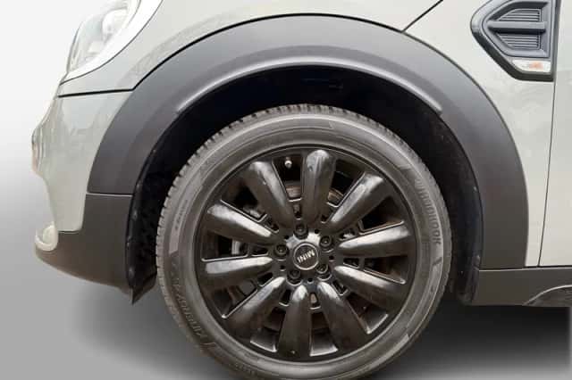 MINI Countryman (2018) thumbnail 15