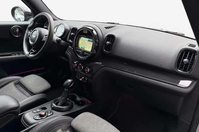 MINI Countryman (2018) thumbnail 19