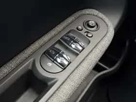 MINI Countryman (2018) thumbnail 21