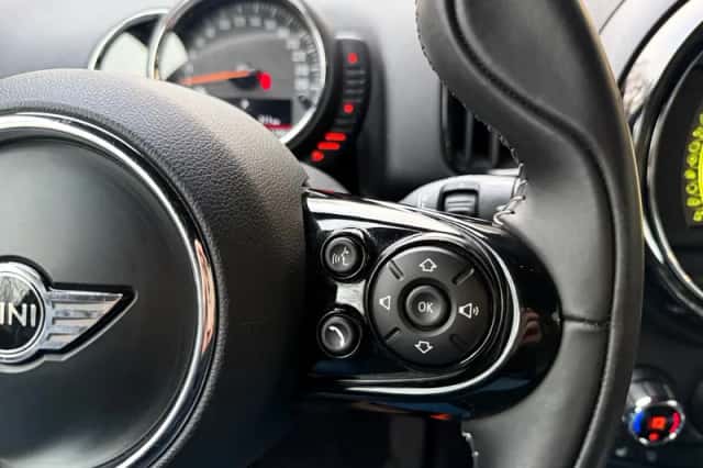 MINI Countryman (2018) thumbnail 27