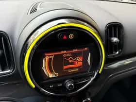 MINI Countryman (2018) thumbnail 32