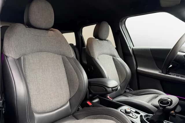 MINI Countryman (2018) thumbnail 10