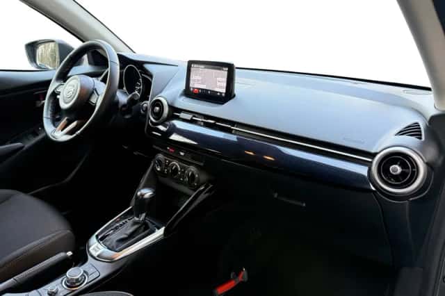 Mazda 2 (2021) thumbnail 17