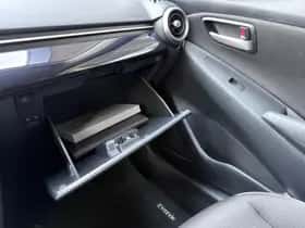 Mazda 2 (2021) thumbnail 36