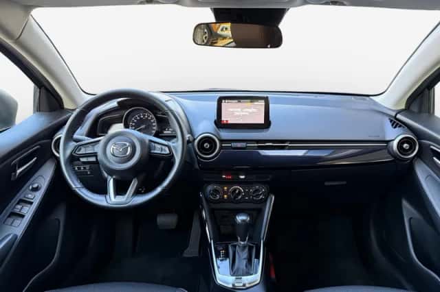 Mazda 2 (2021) thumbnail 9