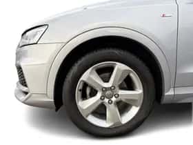 Audi Q3 (2017) thumbnail 16