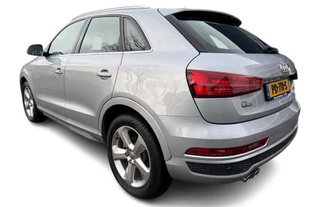 Audi Q3 (2017) thumbnail 4