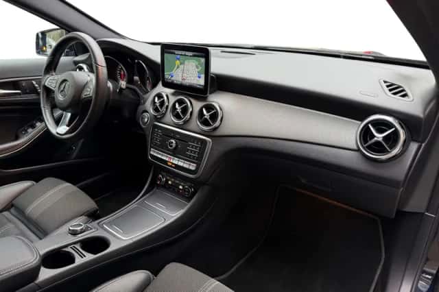 Mercedes-Benz GLA-Klasse (2018) thumbnail 21