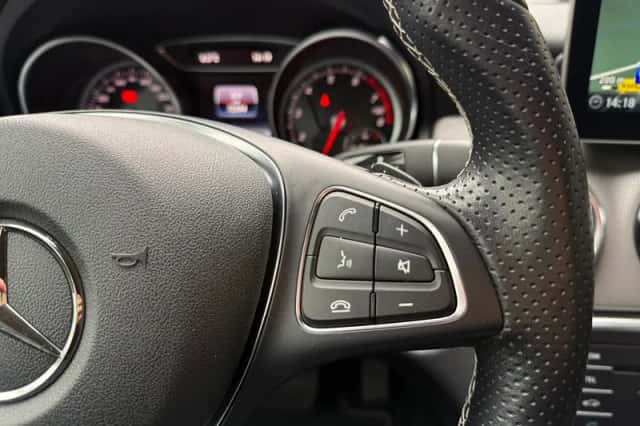Mercedes-Benz GLA-Klasse (2018) thumbnail 29