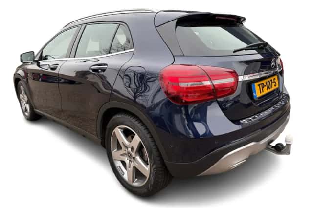 Mercedes-Benz GLA-Klasse (2018) thumbnail 4