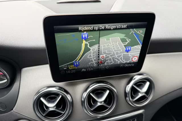 Mercedes-Benz GLA-Klasse (2018) thumbnail 33