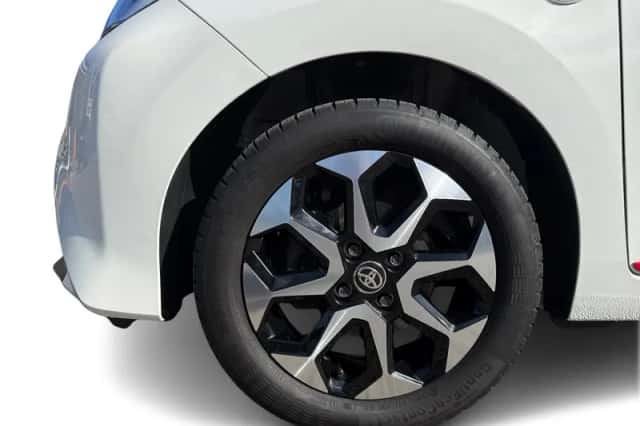 Toyota Aygo (2020) thumbnail 14