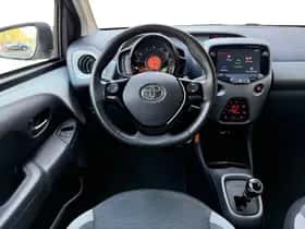 Toyota Aygo (2020) thumbnail 18