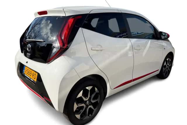 Toyota Aygo (2020) thumbnail 6