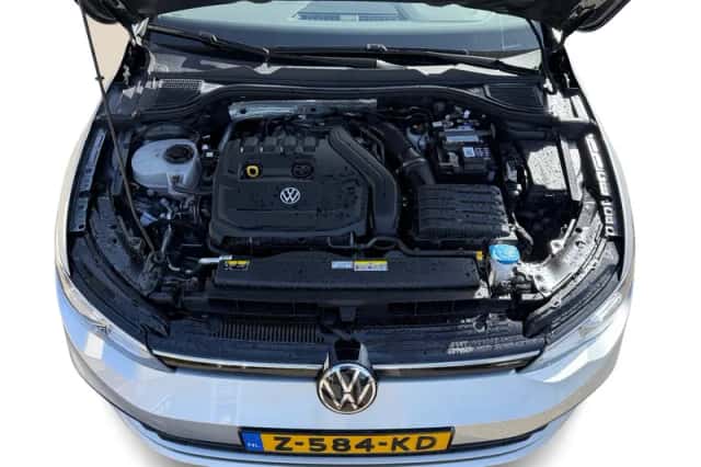 Volkswagen Golf (2022) thumbnail 14