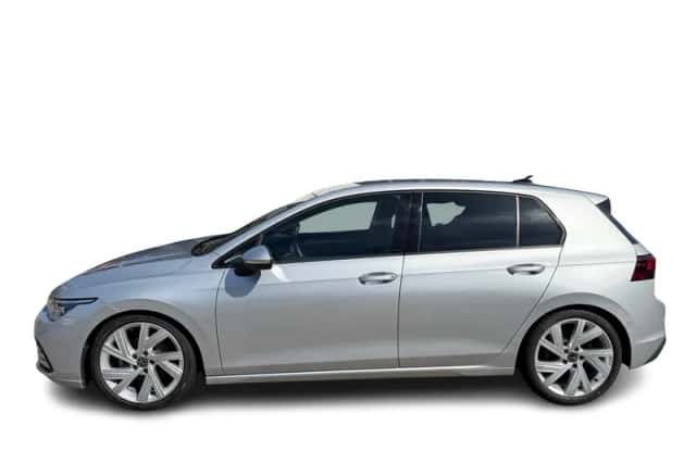 Volkswagen Golf (2022) thumbnail 3
