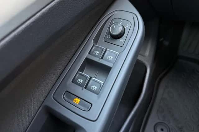 Volkswagen Golf (2022) thumbnail 26