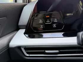 Volkswagen Golf (2022) thumbnail 27