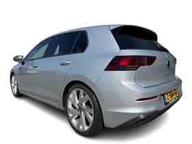 Volkswagen Golf (2022) thumbnail 4