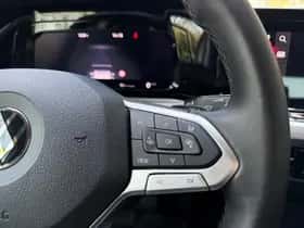 Volkswagen Golf (2022) thumbnail 31