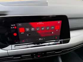 Volkswagen Golf (2022) thumbnail 41