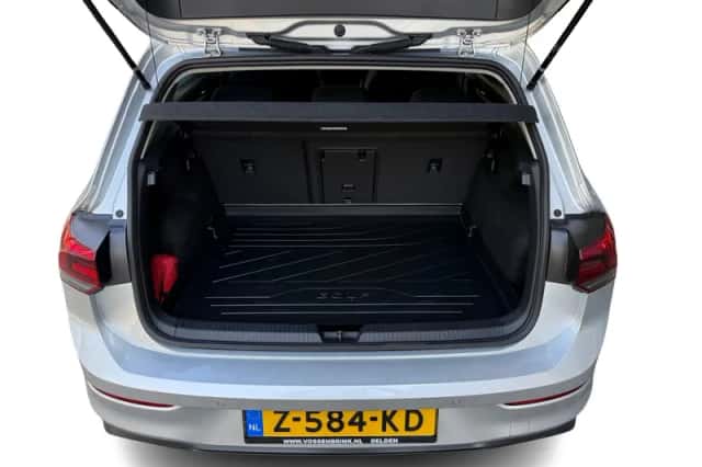 Volkswagen Golf (2022) thumbnail 54