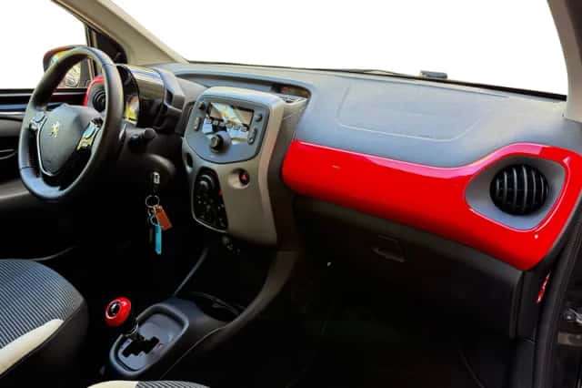 Peugeot 108 (2016) thumbnail 18