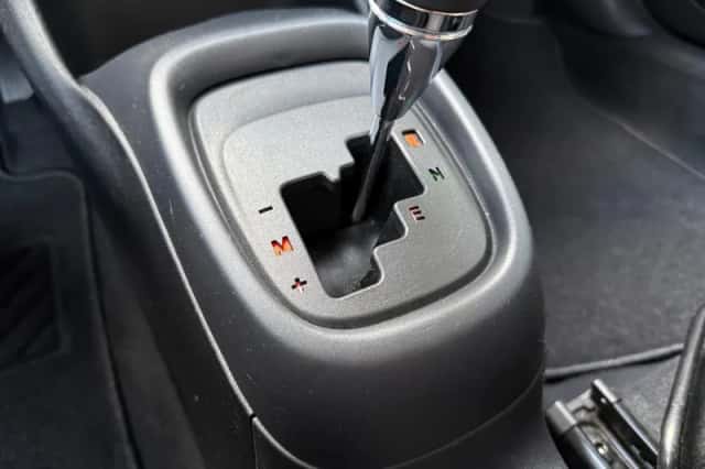 Peugeot 108 (2016) thumbnail 32