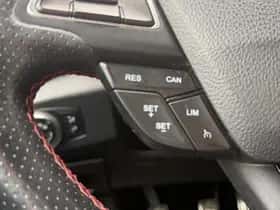 Ford EcoSport (2018) thumbnail 25