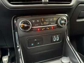 Ford EcoSport (2018) thumbnail 37