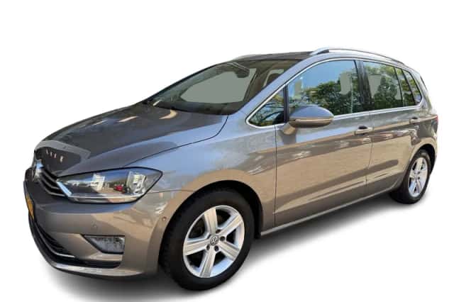 Volkswagen Golf (2015) thumbnail 2