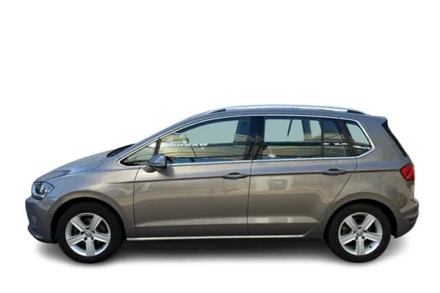 Volkswagen Golf (2015) thumbnail 3