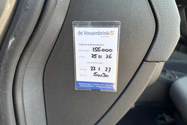 Volkswagen Golf (2015) thumbnail 43