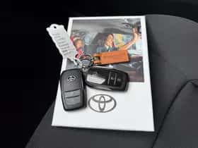 Toyota C-HR (2026) thumbnail 7