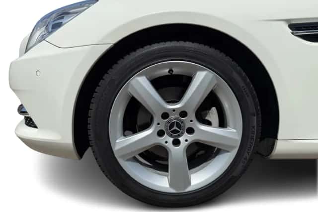 Mercedes-Benz SLK-Klasse (2015) thumbnail 15