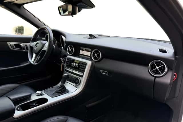 Mercedes-Benz SLK-Klasse (2015) thumbnail 23
