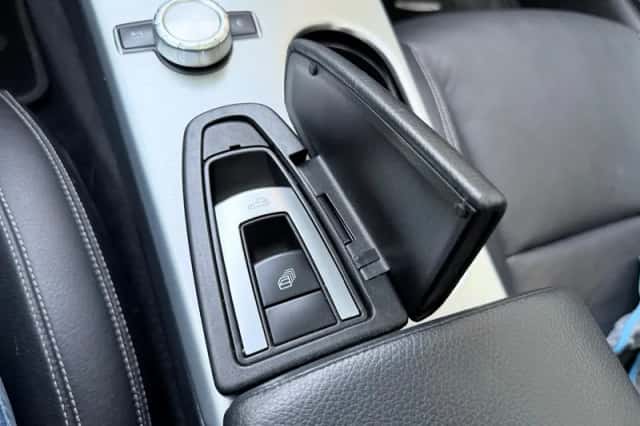 Mercedes-Benz SLK-Klasse (2015) thumbnail 38