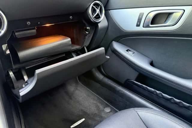 Mercedes-Benz SLK-Klasse (2015) thumbnail 40