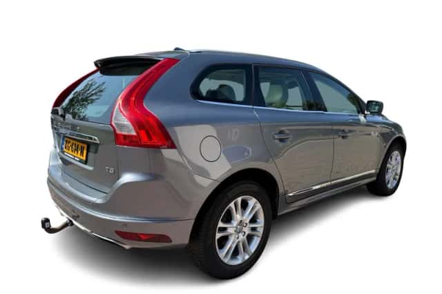 Volvo XC60 (2016) thumbnail 6
