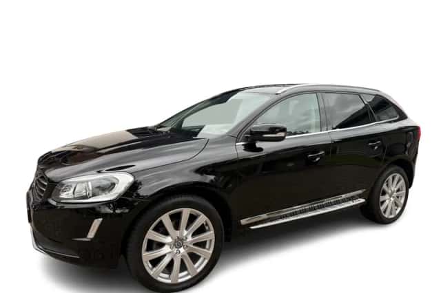 Volvo XC60 (2016) thumbnail 2