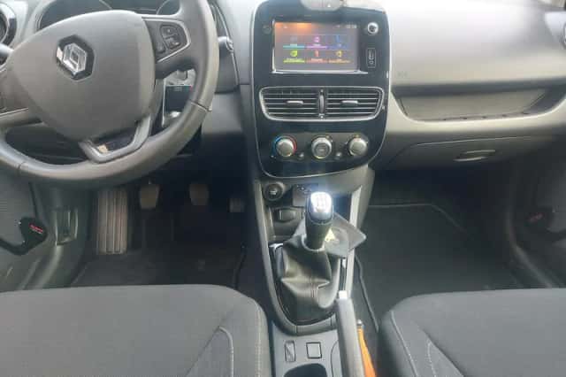 Renault Clio (2018) thumbnail 5