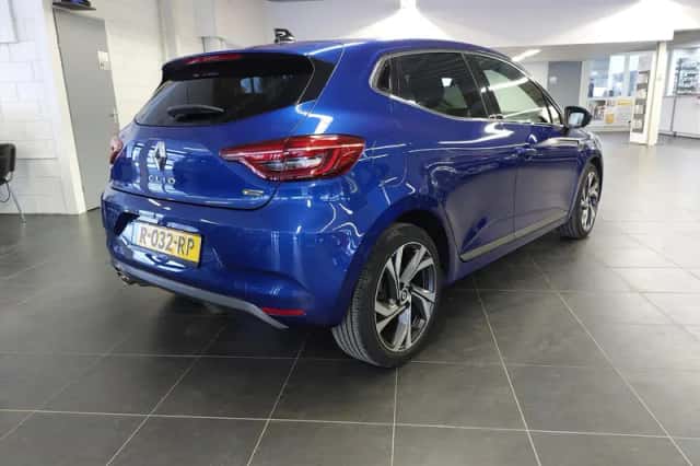 Renault Clio (2022) thumbnail 3