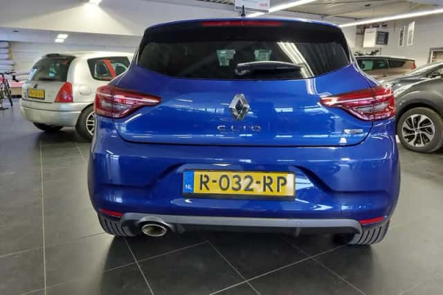 Renault Clio (2022) thumbnail 4